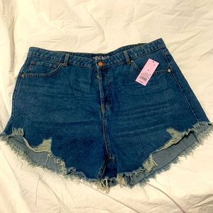 High waisted cutoff jorts, size 18